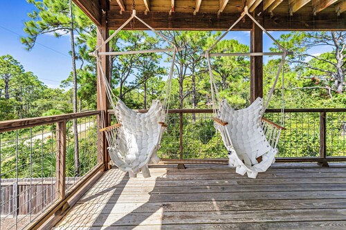 SGI coastal pool home w large decks, pet friendly, slp 12, 300 steps to beach