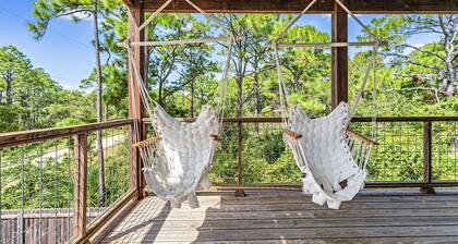 SGI coastal pool home w large decks, pet friendly, slp 12, 300 steps to beach