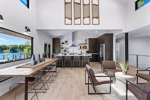 Dining - Fox Run w/Heated Pool & Optional Boat Rental (Denver)