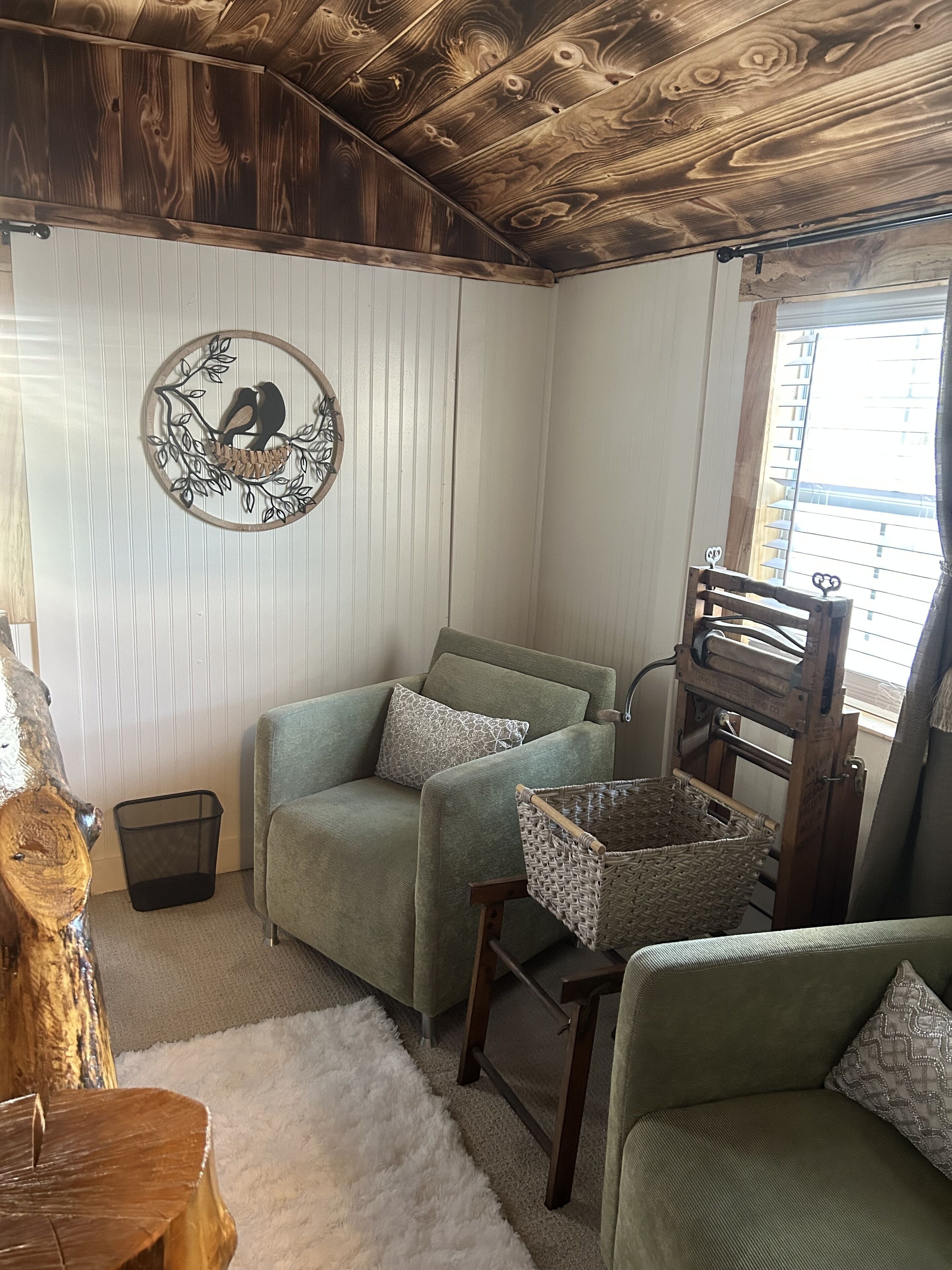 Cozy cabin near Rabbit Hash, KY