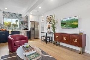 Interior - Elegant Paradise in Coveted Community! (Redlands)