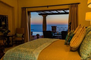 6 habitaciones, escritorio y tabla de planchar con plancha 