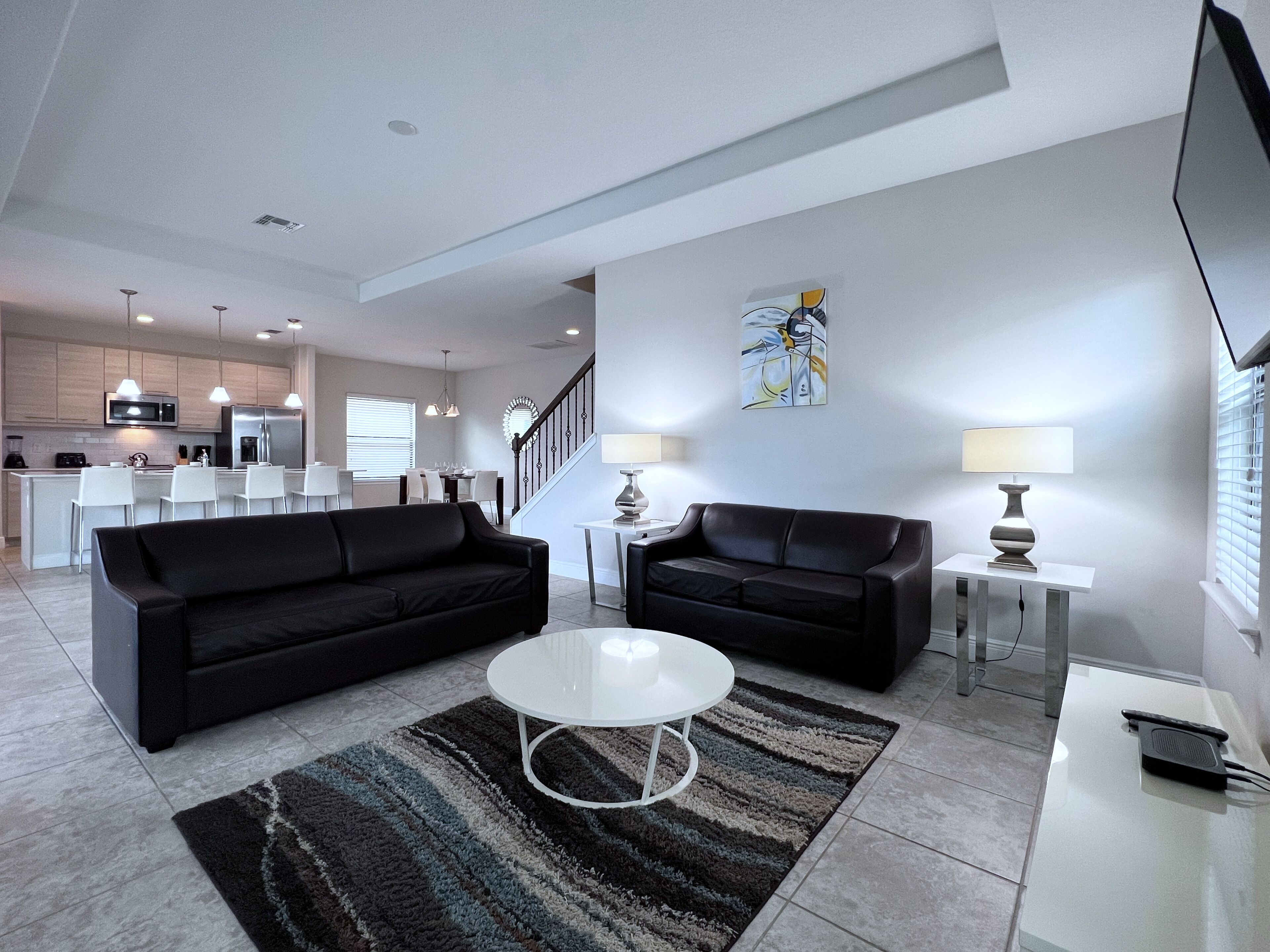 175MM: Modern 4 bed with private pool