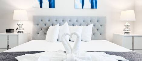 4 bedrooms, iron/ironing board, WiFi, bed sheets