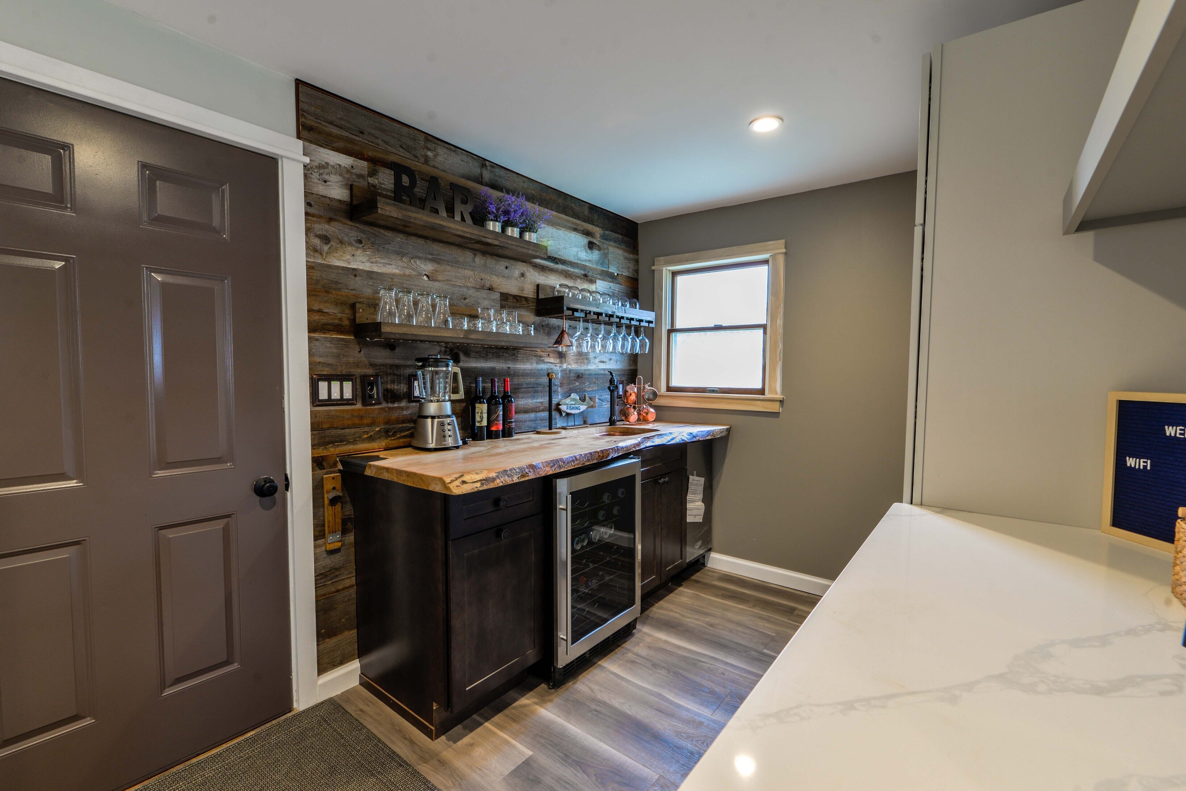 The Rod and Vine: "Newly Remodeled + Close to Ithaca + Wine Country Dream Home!"