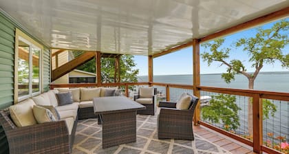 The Rod and Vine: Newly Remodeled + Close to Ithaca + Wine Country Dream Home!