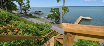 The Rod and Vine: Newly Remodeled + Close to Ithaca + Wine Country Dream Home!