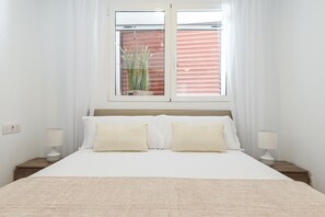 2 chambres, fer et planche à repasser, lit parapluie, Wi-Fi gratuit