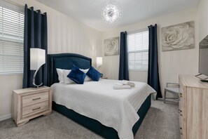 Main living quarters upstairs - Large resort style single family home with pool and hot tub, minutes from Disney (Four Corners)