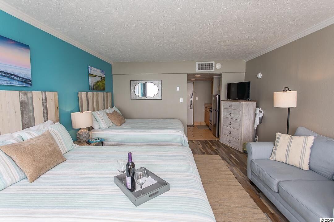 Completely Renovated Double Queen Direct Oceanfront Suite - Ocean Reef 1503 Sleeps 4!