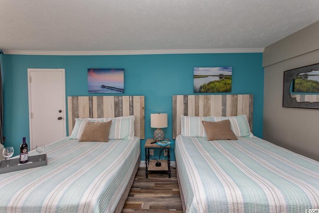 Completely Renovated Double Queen Direct Oceanfront Suite - Ocean Reef 1503 Sleeps 4!