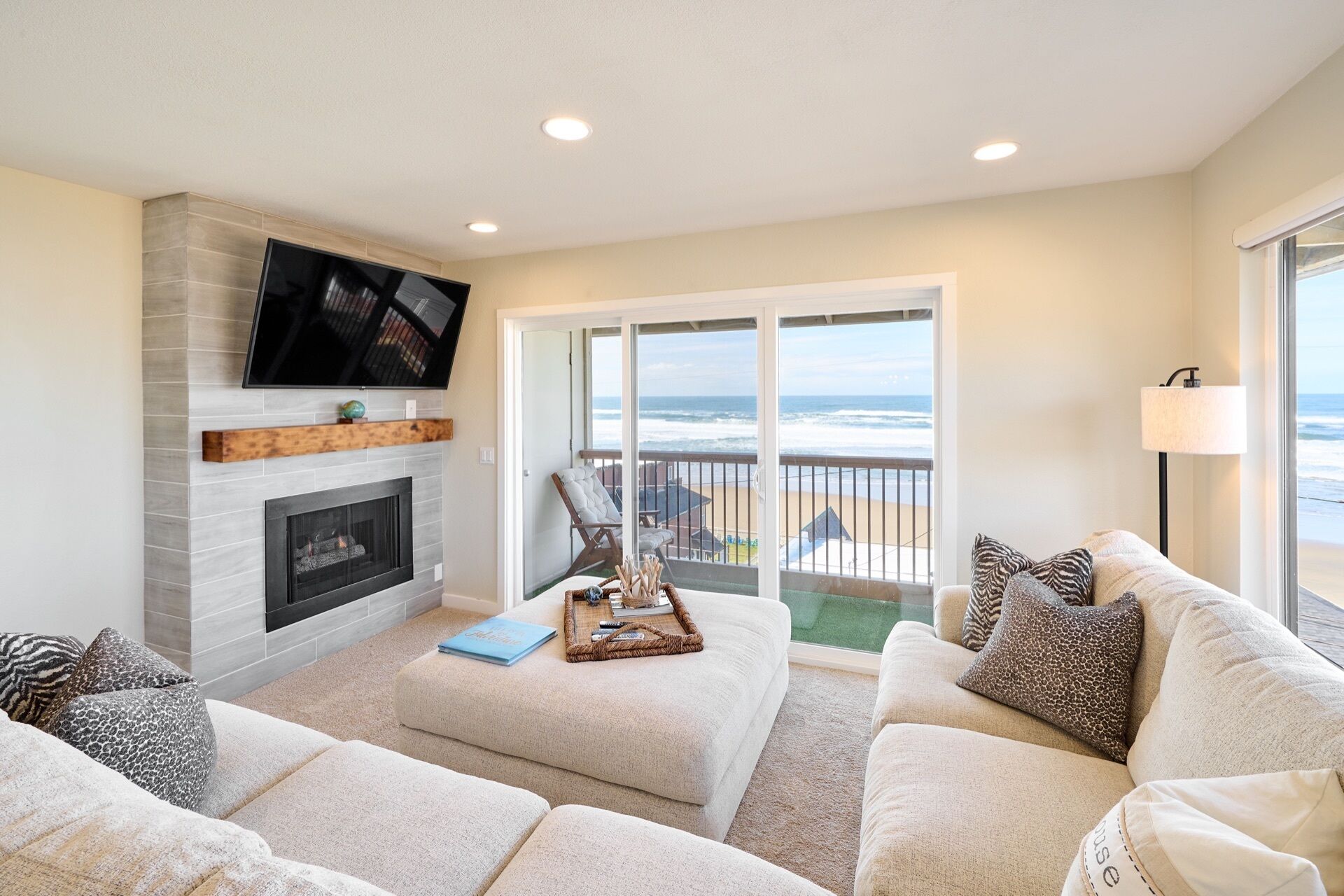 Diamond in the Reef - Chic Third Floor Suite