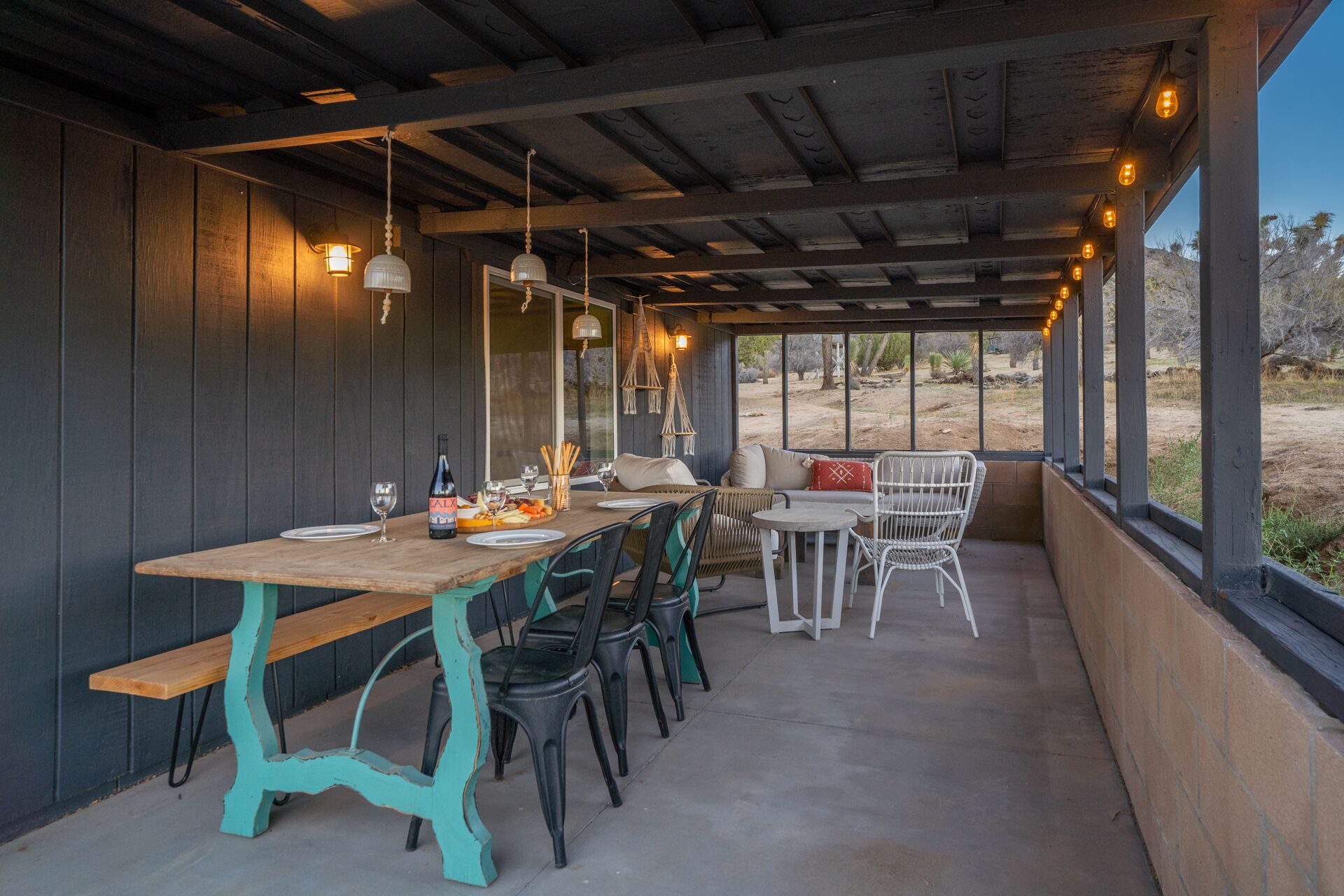 Le bungalow du désert: Amazing View, Spa, Cowboy Pool, Hike outside the backdoor