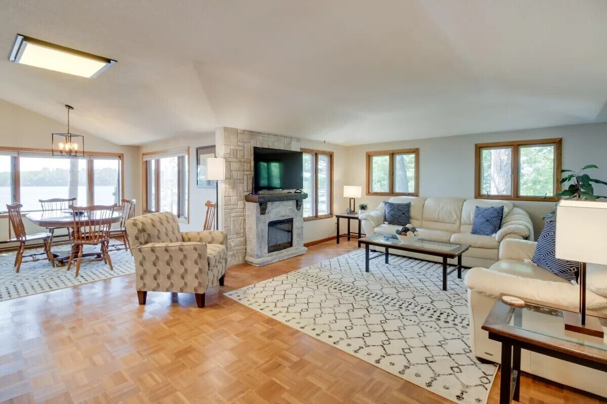 Lake Home on Rush Lake with Bonus Bunk House- Perfect for multiple families