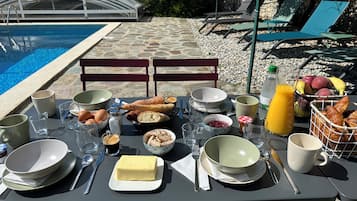 Buiten dineren