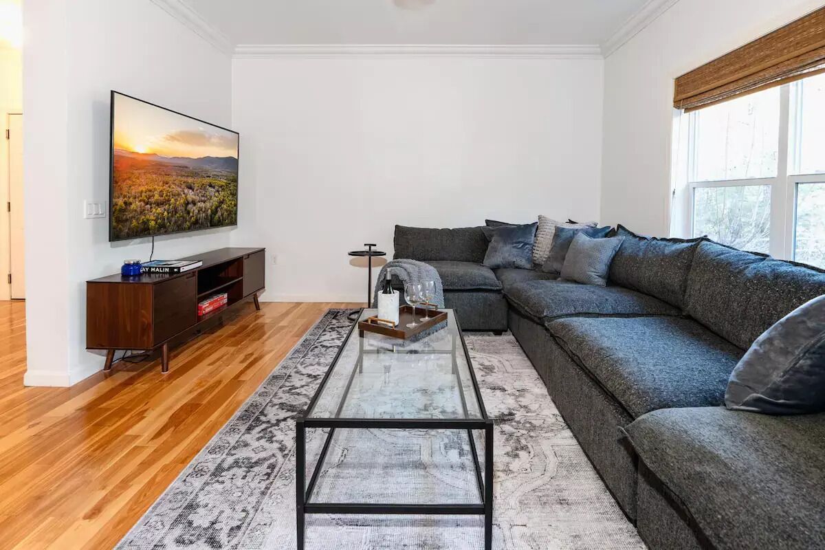 Woodstock/Saugerties Retreat- Pool/Hot Tub/FirePit