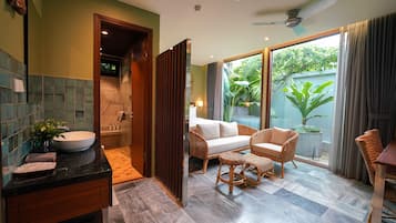 Premium bedding, down comforters, pillowtop beds, free minibar items