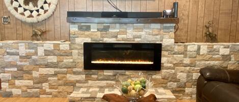 Smart TV, fireplace