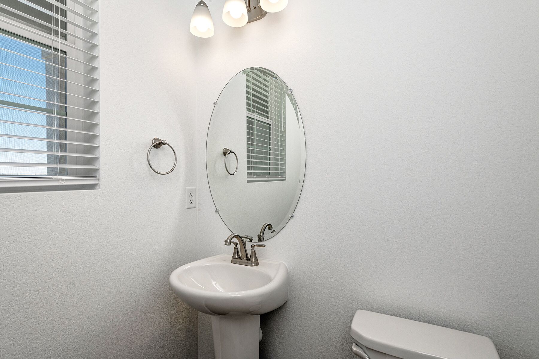 A single-family house in a beautiful and serene neighborhood 