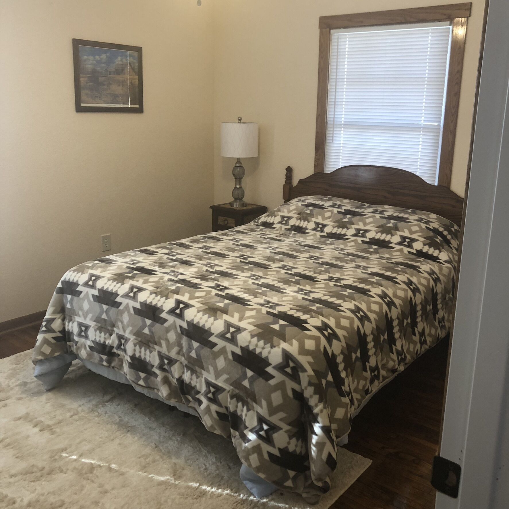 Quiet town living at its best!