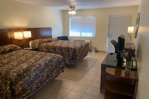 82 bedrooms, WiFi, bed sheets