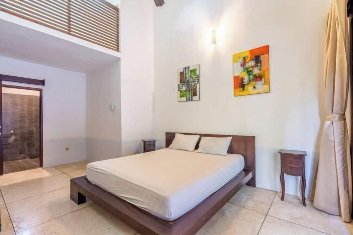 1 yatak odası, ayrı ayrı dekore edilmiş, ayrı ayrı döşenmiş