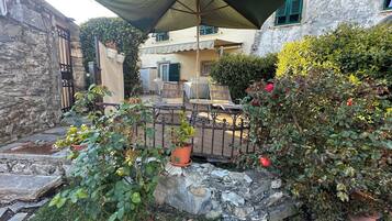 Sesagra | Vista giardino