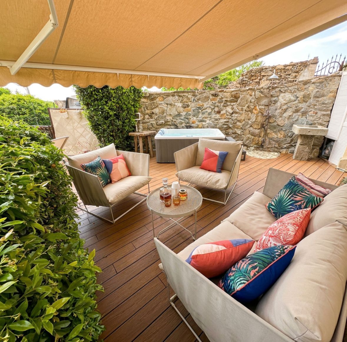 Sesagra Family Room with Private Garden and Hot Tub | Terrace/patio