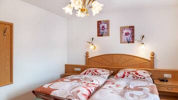 2 bedrooms, free WiFi, bed sheets