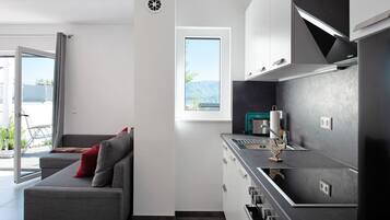 Kühlschrank, Ofen, Herdplatte, Geschirrspüler