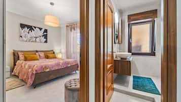 2 bedrooms, free WiFi, bed sheets