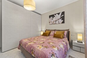 2 bedrooms, free WiFi, bed sheets - Holiday Home "Ca' Alessandra" with Private Terrace and Air Conditioning (Carloforte)