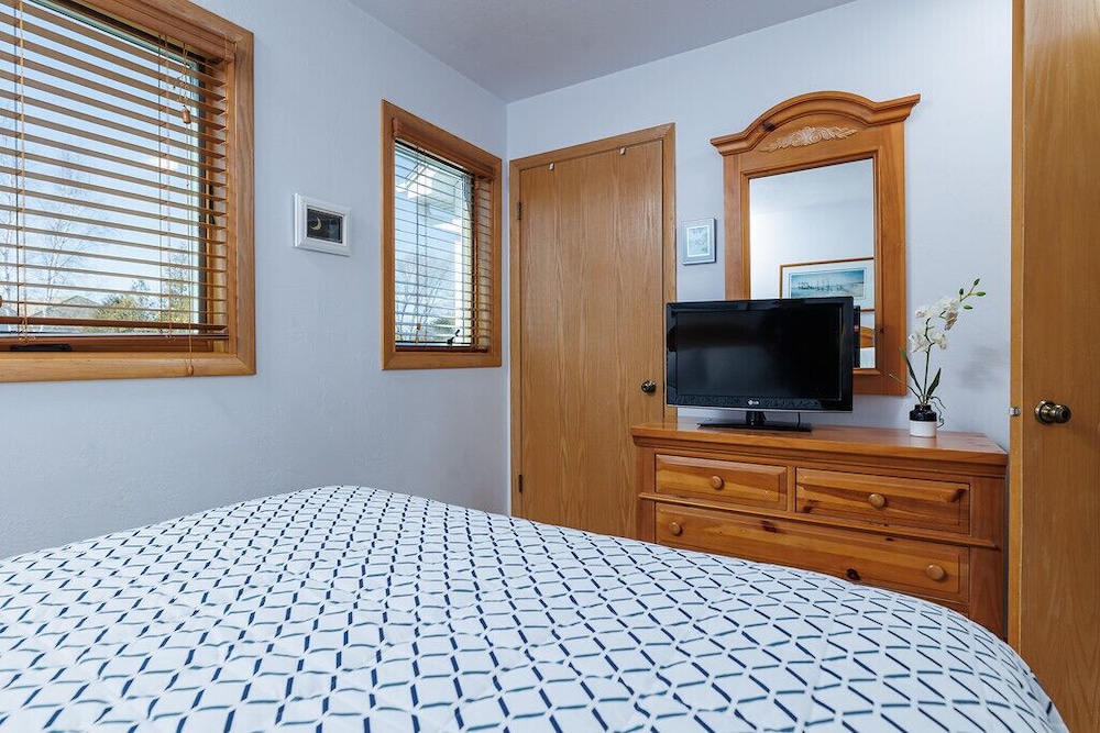 Hilltop View in Fish Creek Condo, Sleeps 6 Fish Creek Abritel