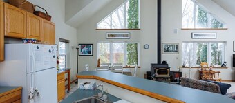 Dog and cat friendly home in Ellison Bay- private property