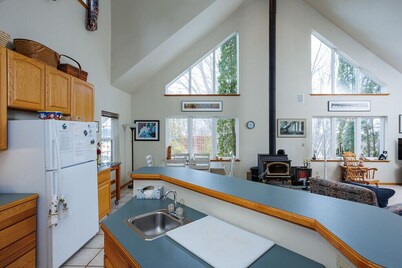 Dog and cat friendly home in Ellison Bay- private property