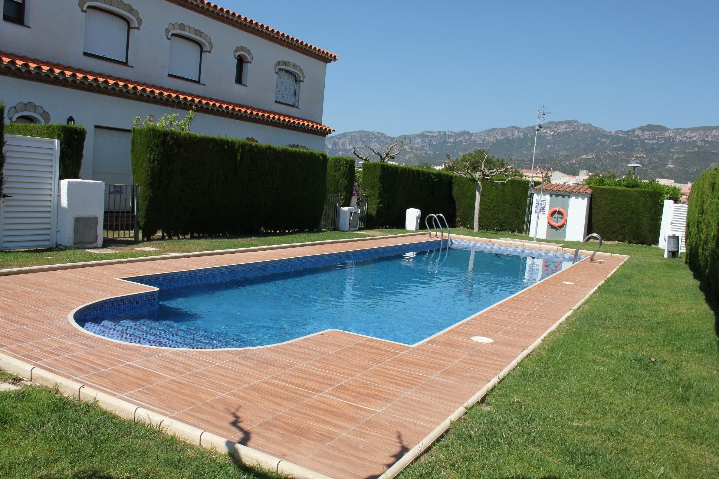 Holiday Home "Peywand" with Mountain View, Shared Pool & A/C