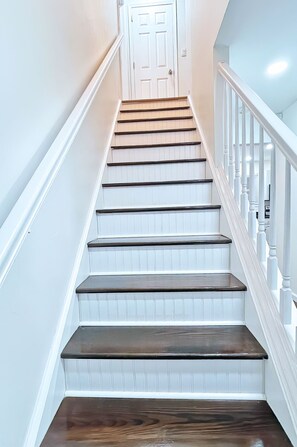 Interior - The Escape (East Stroudsburg)