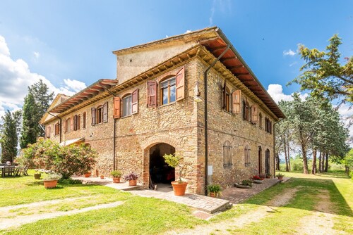 Farmhouse 'Le Volpaie - San Benedetto' with Shared Garden and Wi-Fi