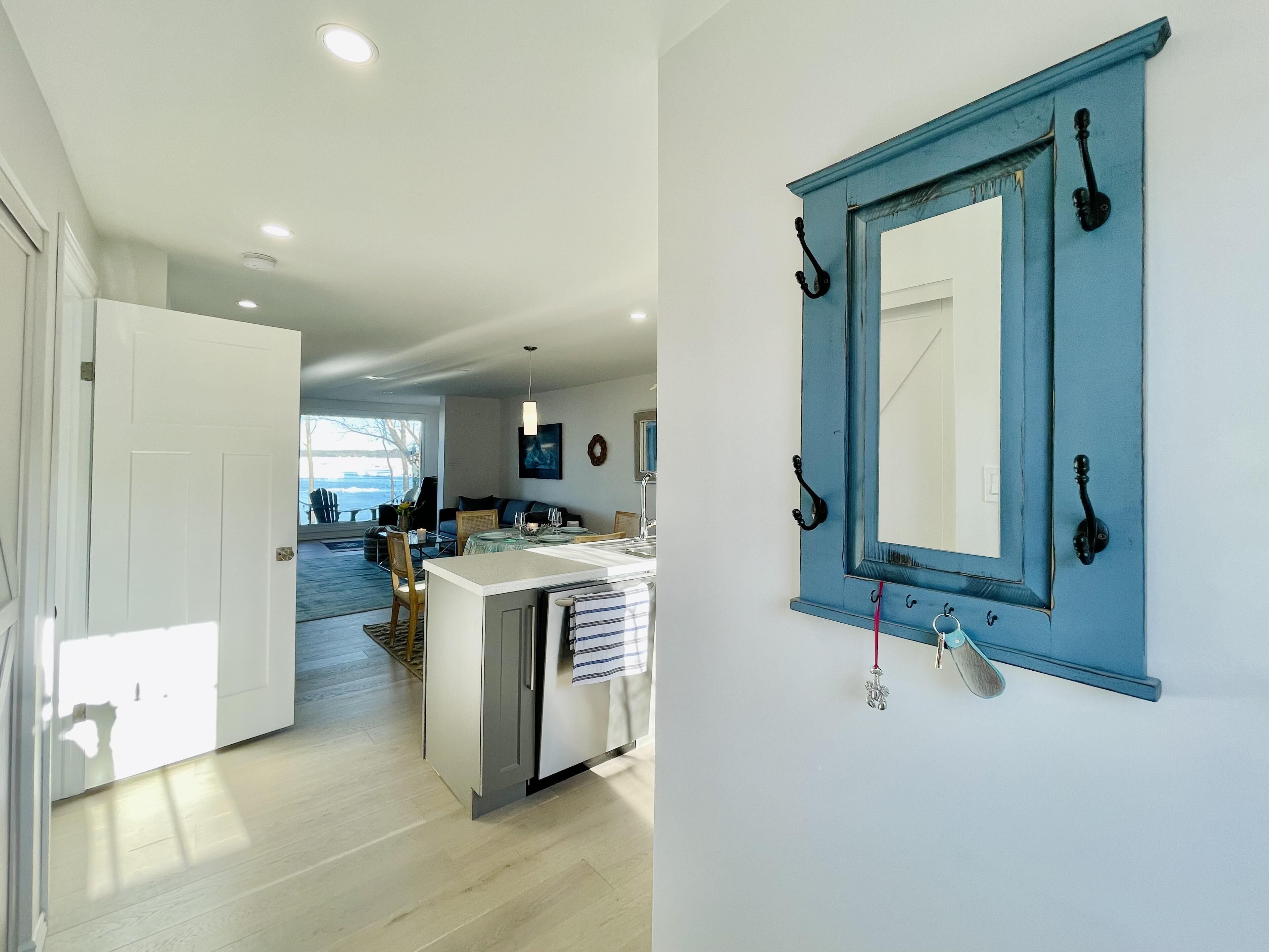 Lucky Bay Hideaway - Seafront at Notre Dame