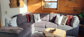 Chalet Laperle with spa on mountain