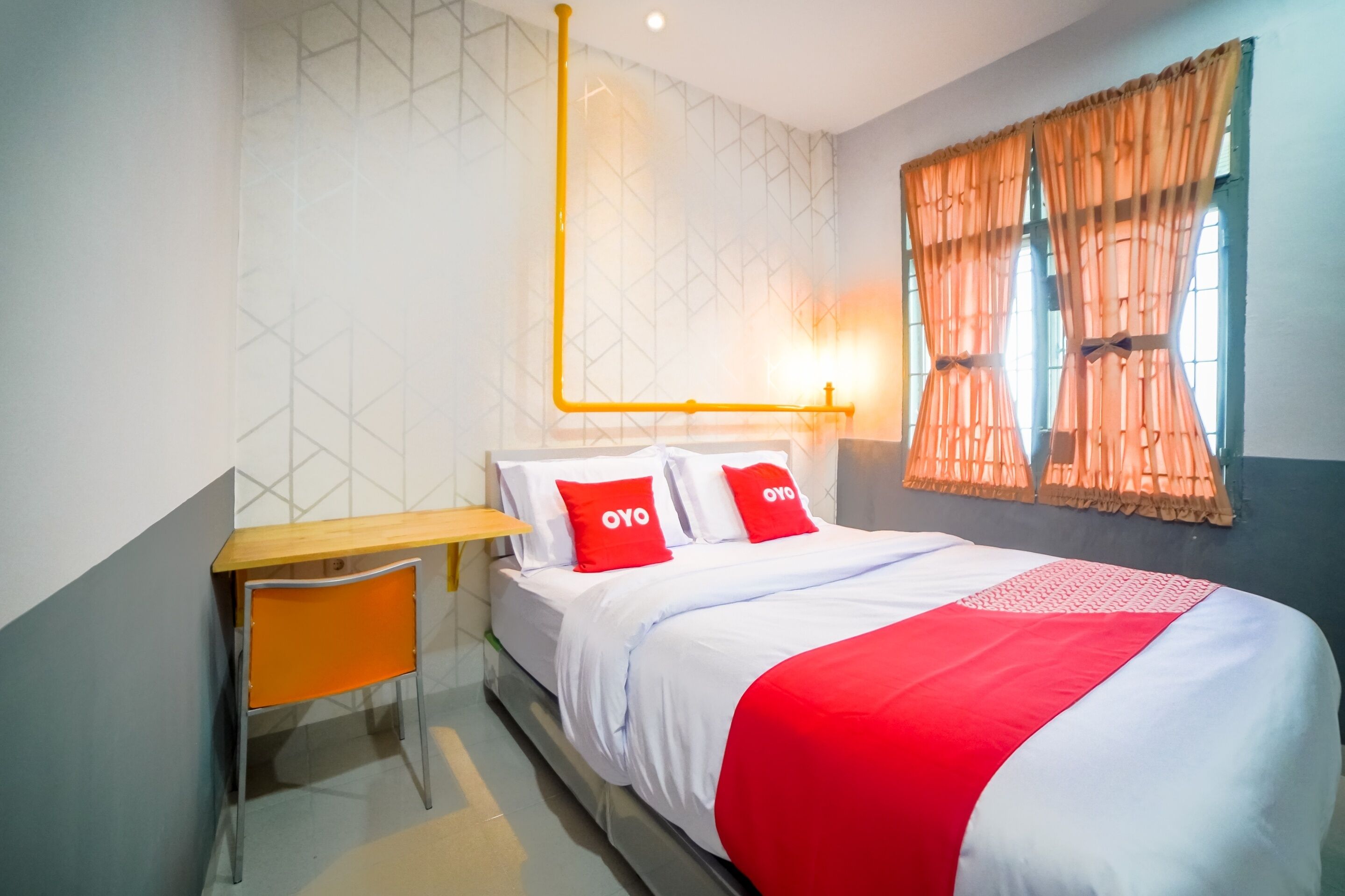 SUPER OYO 90874 Millenium Inn 2