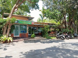 Restaurant - Baan Suan Villas Resort (Chalong)