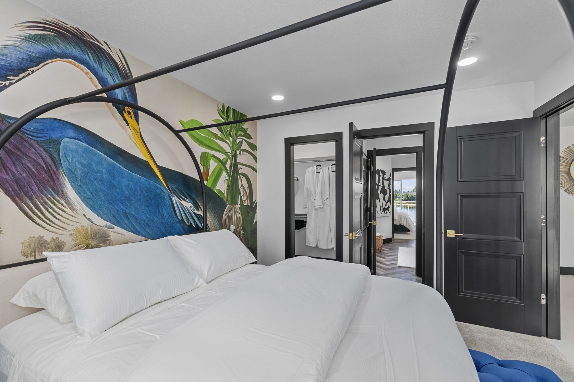 Art Deco Lakefront Retreat