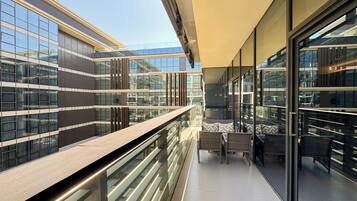 Apartamento superluxo, 1 quarto | Sacada