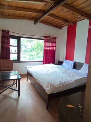 Bed sheets - Goroomgo  (Nainital)