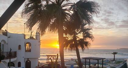 Casa Palma Alta - Ocean views, Pool, Jacuzzi, private gate to the beach