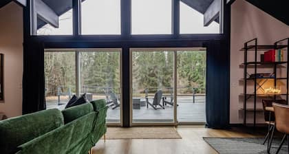 Finger Lakes Escape • FLX Chalet + Private Pond