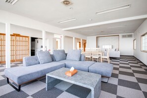 Living area - THE VILLA MATSUMAE (Matsumae)