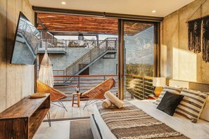 2 chambres, bureau, fer et planche à repasser, accès au Wi-Fi (inclus)