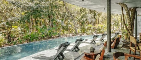 Piscine couverte, piscine chauffée